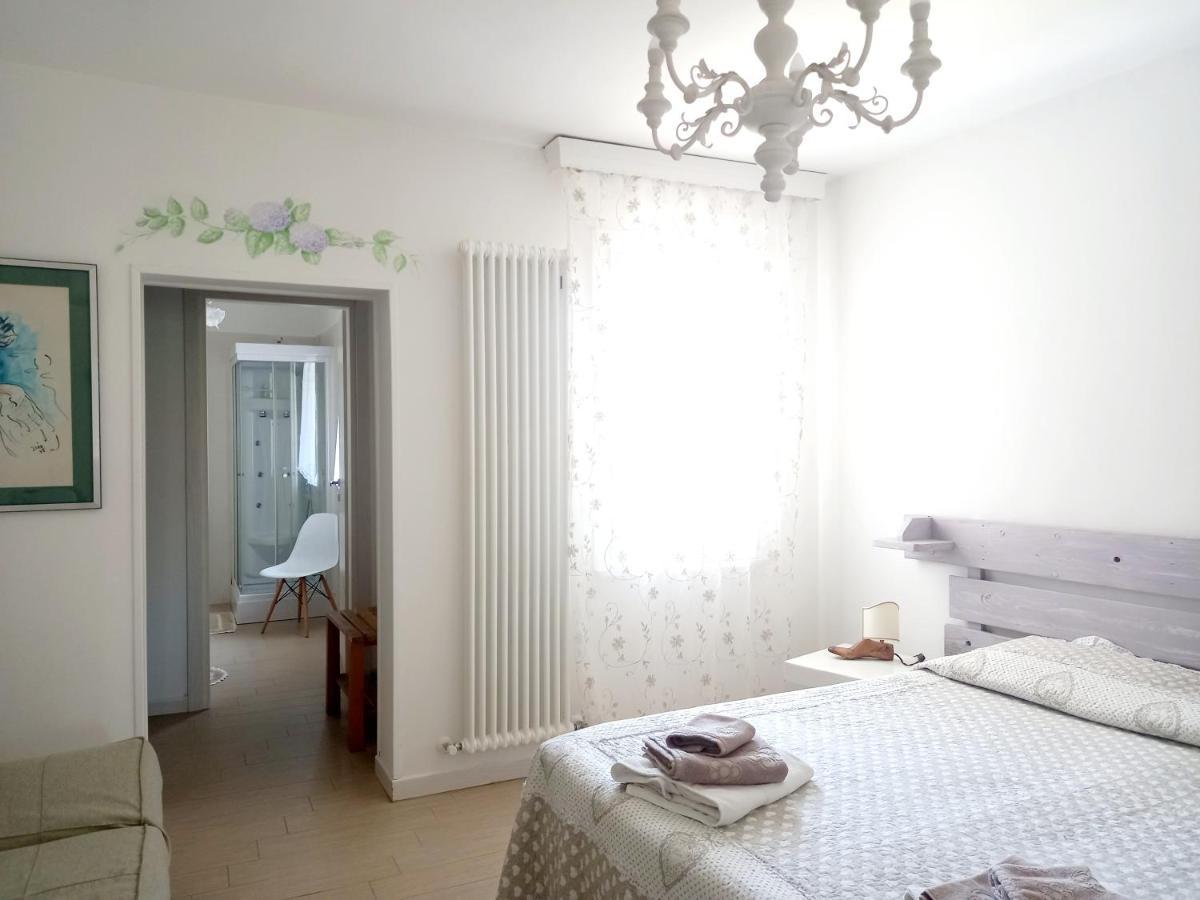 A Casa Di Dora Bed and Breakfast Treviso Eksteriør billede