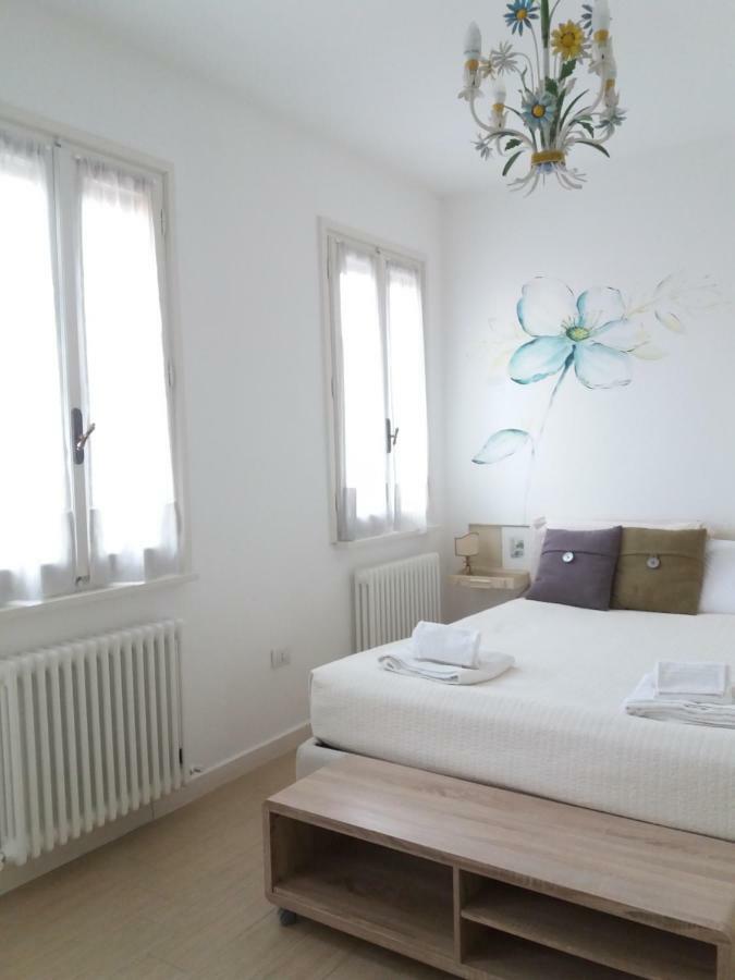 A Casa Di Dora Bed and Breakfast Treviso Eksteriør billede